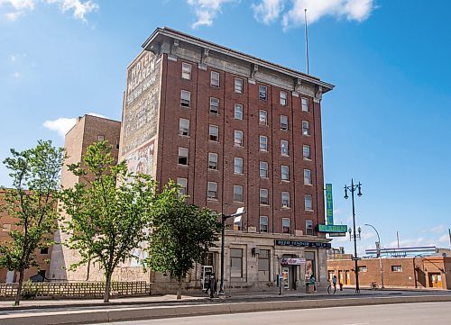 SASHA SEFTER / WINNIPEG FREE PRESS
The McLaren Hotel located at 554 Main Street.
190712 - Friday, July 12, 2019.