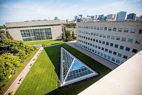 MIKAELA MACKENZIE / WINNIPEG FREE PRESS
The Great West Life building at 60 Osborne St. N in Winnipeg on Wednesday, July 31, 2019. For photo page.
Winnipeg Free Press 2019.