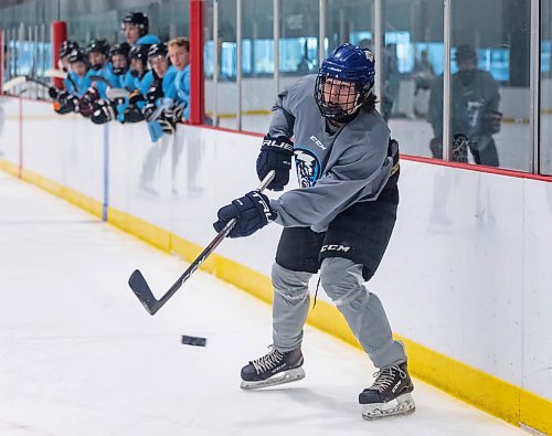 SASHA SEFTER / WINNIPEG FREE PRESS
Winnipeg ICE forward Conor Geekie takes a shot on net during a WHL training camp game held at the RINK Training Centre Friday morning.
190830 - Friday, August 30, 2019.