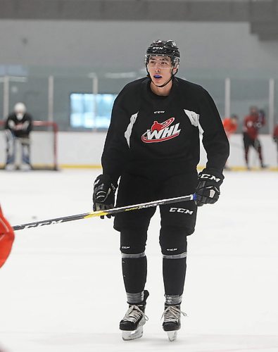 RUTH BONNEVILLE  /  WINNIPEG FREE 

SPORTS - ICE

RINK Training Centre
WHL defensemen during Ice practice

Photo of  Anson McMaster #6, during practice.  

See Mike: Sawatzky story. 

Sept 11, 2019 


