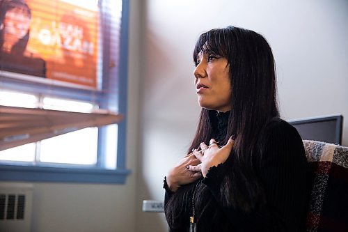 MIKAELA MACKENZIE / WINNIPEG FREE 
Leah Gazan, the NDP candidate for Winnipeg Centre, at her campaign headquarters in Winnipeg on Tuesday, Oct. 15, 2019. For Larry Kusch story.
Winnipeg Free Press 2019.