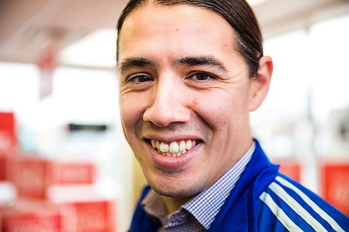 MIKAELA MACKENZIE / WINNIPEG FREE 
Robert-Falcon Ouellette, the Liberal candidate for Winnipeg Centre, at his campaign headquarters in Winnipeg on Tuesday, Oct. 15, 2019. For Larry Kusch story.
Winnipeg Free Press 2019.