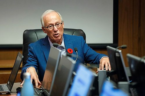 MIKE DEAL / WINNIPEG FREE PRESS
Former Mayor Sam Katz speaks to the Property and Planing Development Committee Monday morning about the lease extension for Shaw Park ball park where his baseball team the Winnipeg Goldeyes play.
191028 - Monday, October 28, 2019.