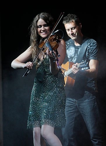 BORIS MINKEVICH / WINNIPEG FREE PRESS  090806 CELTIC PAVILION FOLKLORAMA - Sierra Noble performs with guitarist Lindsay Bart.