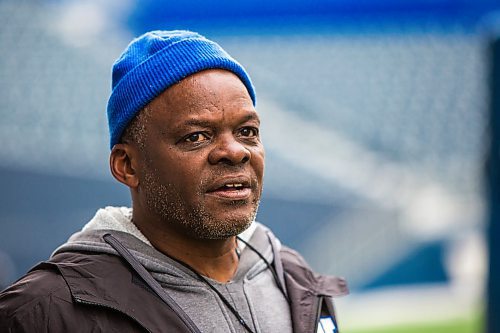 MIKAELA MACKENZIE / WINNIPEG FREE PRESS

Defensive coordinator Richie Hall during Bombers practice at IG Field in Winnipeg on Thursday, Nov. 14, 2019. For Taylor Allen story.
Winnipeg Free Press 2019.