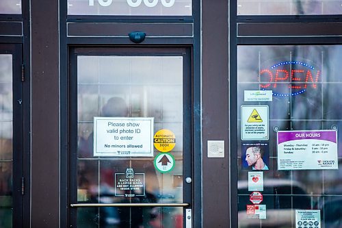 MIKAELA MACKENZIE / WINNIPEG FREE PRESS

Tyndall Market Liquor Mart, which re-opened with new security measures, in Winnipeg on Wednesday, Nov. 27, 2019. For Danielle Da Silva story.
Winnipeg Free Press 2019.