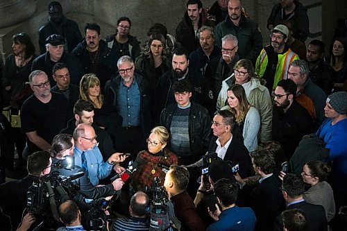 MIKAELA MACKENZIE / WINNIPEG FREE PRESS

MGEU president Michelle Gawronsky, flanked by MLL employees, speaks to the media at the Manitoba Legislative Building in Winnipeg on Thursday, Nov. 28, 2019. For Larry/Jessica story.
Winnipeg Free Press 2019.