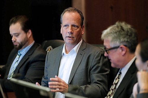 JOHN WOODS / WINNIPEG FREE PRESS
Councillor John Orlikow speaks at the Protection, Community Services and Parks Committee meeting at City Hall in Winnipeg Wednesday, December 4, 2019. 

Reporter: Aldo