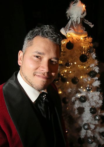 SHANNON VANRAES / WINNIPEG FREE PRESS
Don Amero on stage at the Burton Cummings Theatre in Winnipeg on December 6, 2019 after performing songs from his new Christmas album.