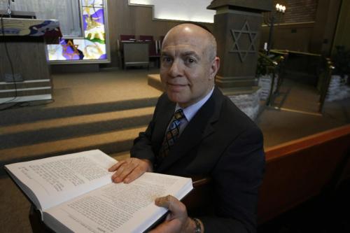 MIKE.DEAL@FREEPRESS.MB.CA 090820 Rabbi Larry Lander will be holding a course for people who want to convert to Judaism at the Congregation Etz Chayim. See Brenda Suderman story for the faith page.  WINNIPEG FREE PRESS