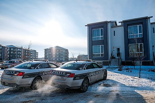 Daniel Crump / Winnipeg Free Press. Winnipeg Police attend what they are calling a serious incident at a house on Highwater Path in the Inkster Gardens neighbourhood. December 28, 2019.