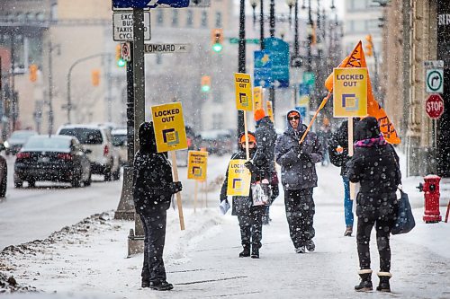 MIKAELA MACKENZIE / WINNIPEG FREE PRESS

A union rally of Tim Hortons employees takes place outside of 1 Lombard Place in Winnipeg on Friday, Jan. 3, 2020. For Ben Waldman story.
Winnipeg Free Press 2019.