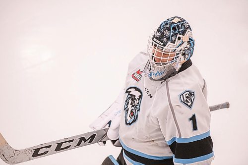 Mike Sudoma / Winnipeg Free Press
Winnipeg Ice Goalie, Jesse Makai makes his way to the bench after a time out had been called in the third period during their game against the Prince Albert Raiders Sunday evening at Wayne Fleming Arena
January 5, 2020