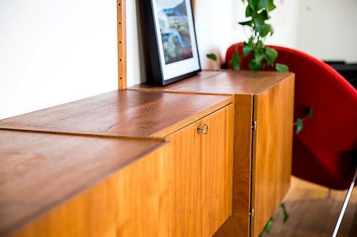 MIKAELA MACKENZIE / WINNIPEG FREE PRESS

The teak wall unit in a condo at 234 Wellington Crescent in Winnipeg on Monday, Jan. 6, 2020. For Todd story.
Winnipeg Free Press 2019.