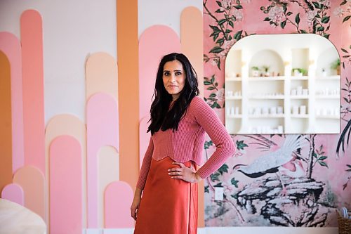 MIKAELA MACKENZIE / WINNIPEG FREE PRESS

Skincare guru Tina Cable poses for a portrait in her new storefront, Myuz, on Corydon in Winnipeg on Monday, Jan. 6, 2020. For Erin Lebar story.
Winnipeg Free Press 2019.