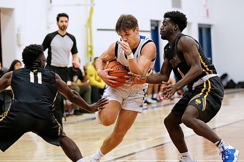 JOHN WOODS / WINNIPEG FREE PRESS
Oak Park plays Fort Richmond at Oak Park High School in varsity basketball in Winnipeg Tuesday, January 7, 2020. 

Reporter: standup