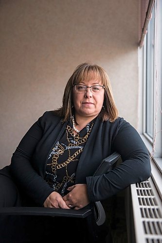 MIKAELA MACKENZIE / WINNIPEG FREE PRESS

Ombudsman Jill Perron poses for a portrait in her office in downtown Winnipeg on Wednesday, Jan. 8, 2020. For Larry Kusch story.
Winnipeg Free Press 2019.