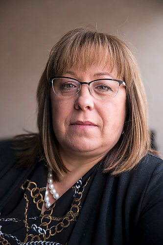 MIKAELA MACKENZIE / WINNIPEG FREE PRESS

Ombudsman Jill Perron poses for a portrait in her office in downtown Winnipeg on Wednesday, Jan. 8, 2020. For Larry Kusch story.
Winnipeg Free Press 2019.