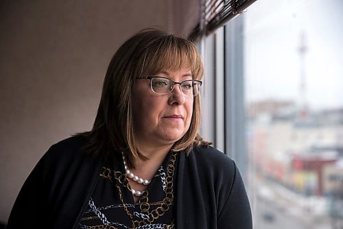 MIKAELA MACKENZIE / WINNIPEG FREE PRESS

Ombudsman Jill Perron poses for a portrait in her office in downtown Winnipeg on Wednesday, Jan. 8, 2020. For Larry Kusch story.
Winnipeg Free Press 2019.