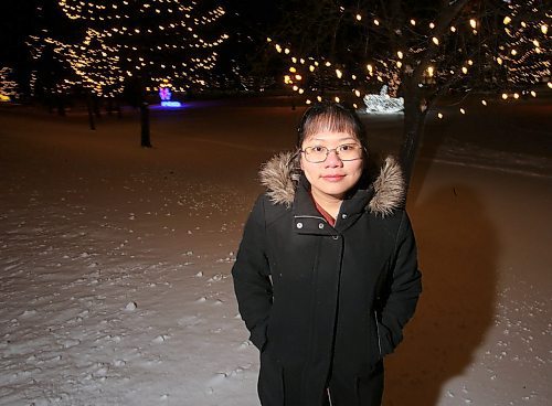 SHANNON VANRAES / WINNIPEG FREE PRESS
Kim Pham is a volunteer with the Ironman Outdoor Curling Bonspiel, which will take place in Memorial Park in February. She was photographed near Memorial Park on January 9, 2020.