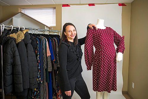 MIKAELA MACKENZIE / WINNIPEG FREE PRESS

Jess Fuga, owner of an online maternity boutique called Ever After, poses for a portrait with some of her stock at her home in Winnipeg on Friday, Jan. 10, 2020. For Jen Zoratti story.
Winnipeg Free Press 2019.