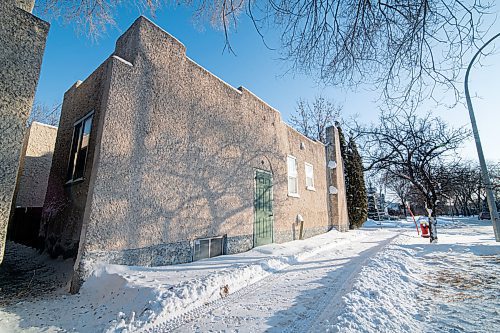 Mike Sudoma / Winnipeg Free Press
Exterior of Buena Vista apartments located at 40 St Marys Rd in St Vital Friday afternoon
January 10, 2020