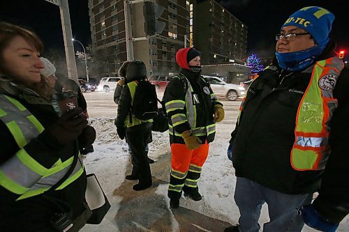 SHANNON VANRAES / WINNIPEG FREE PRESS
Despite frostbite warnings and temperatures dipping into the minus 30s, volunteers with the West Broadway Bear Clan Patrol walk the streets on January 10, 2020.