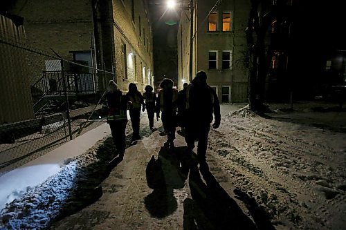 SHANNON VANRAES / WINNIPEG FREE PRESS
Members of the West Broadway Bear Clan Patrol walk the back lane of Furby St. on January 10, 2020 as temperatures plunged into the -30s.