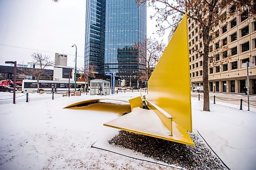 MIKAELA MACKENZIE / WINNIPEG FREE PRESS

The No. 1 Northern sculpture by Saskatchewan artist John Nuget at 303 Main St. in Winnipeg on Monday, Jan. 13, 2020. For Di Brandt column.
Winnipeg Free Press 2019.