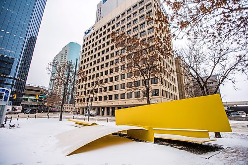 MIKAELA MACKENZIE / WINNIPEG FREE PRESS

The No. 1 Northern sculpture by Saskatchewan artist John Nuget at 303 Main St. in Winnipeg on Monday, Jan. 13, 2020. For Di Brandt column.
Winnipeg Free Press 2019.