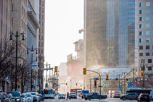 MIKAELA MACKENZIE / WINNIPEG FREE PRESS

The wind blows snow up into the air at Portage and Main in Winnipeg on Tuesday, Jan. 14, 2020. Standup.
Winnipeg Free Press 2019.