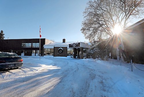 RUTH BONNEVILLE  /  WINNIPEG FREE PRESS 

Local - outside photo of Middlechurch home of Winnipeg

Middlechurch Home of Winnipeg - a 197 bed Long Term Care Facility located in the Northwest area of Winnipeg 280 Balderstone Road In West St. Paul.


 Jan 14th,  2020