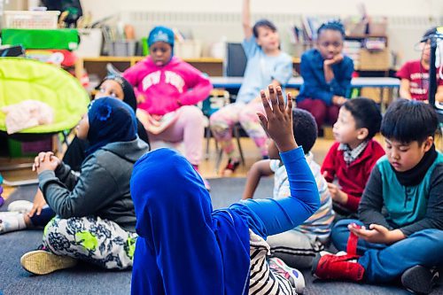 MIKAELA MACKENZIE / WINNIPEG FREE PRESS

A grade 2/3 class learns math at Victoria Albert School in Winnipeg on Wednesday, Jan. 15, 2020. For Sol Israel story.
Winnipeg Free Press 2019.