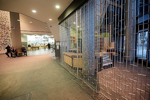 JOHN WOODS / WINNIPEG FREE PRESS
Photo of closed cafe outside the Millennium Library Wednesday, January 14, 2020. There is talk of turning the space into a community resource centre.

Reporter: Waldman