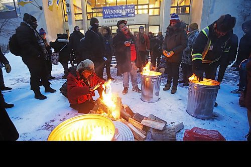 JOHN WOODS / WINNIPEG FREE PRESS
People light fires and gather for a protest against the removal of tents from a homeless encampment on Henry in Winnipeg Thursday, January 16, 2020. 

Reporter: Ryan