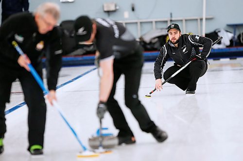JOHN WOODS / WINNIPEG FREE PRESS
From left Lorne Hamblin, New Zealand curlers, Benjamin Frew, second, and Brett Sargon, skip, along with teammate Garion Long, third, play in the Manitoba Open Bonspiel  in Winnipeg Thursday, January 16, 2020. The curlers are spending the winter in Morris, Manitoba training with Lorne Hamblin.

Reporter: Taylor Allen