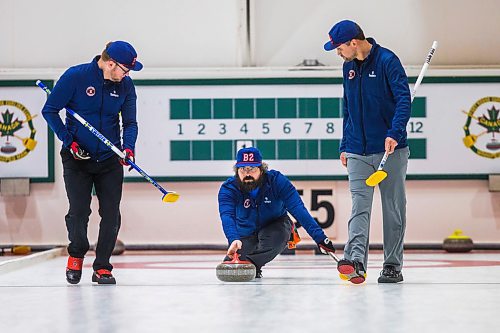 MIKAELA MACKENZIE / WINNIPEG FREE PRESS

Virginia curling team members Sam Sparks (left), Melvin Shaw, and Austin Shawinsky play in the MB Open at Fort Rouge Curling Club in Winnipeg on Friday, Jan. 17, 2020. For Taylor Allen story.
Winnipeg Free Press 2019.