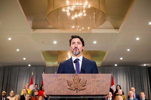 MIKAELA MACKENZIE / WINNIPEG FREE PRESS

Prime Minister Justin Trudeau speaks to the media with cabinet ministers behind him during the cabinet retreat at the Fairmont Hotel in Winnipeg on Tuesday, Jan. 21, 2020. For Dan Left/Larry Kusch story.
Winnipeg Free Press 2019.