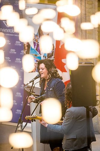 MIKAELA MACKENZIE / WINNIPEG FREE PRESS

Jocelyne Baribeau and Joël Perreault play music after the minister of Canadian heritage announced support for the Manitoba 150 Host Committee at The Forks in Winnipeg on Tuesday, Jan. 21, 2020. For Kevin Rollason story.
Winnipeg Free Press 2019.