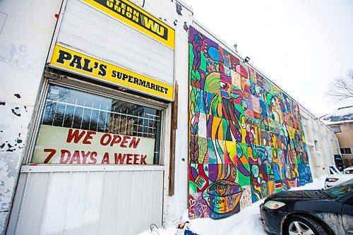 MIKAELA MACKENZIE / WINNIPEG FREE PRESS

Best Community Created Mural at 619 Broadway in Winnipeg on Wednesday, Jan. 22, 2020. For Frances story.
Winnipeg Free Press 2019.