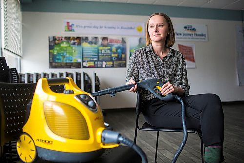 MIKAELA MACKENZIE / WINNIPEG FREE PRESS

Codi Guenther, executive director of New Journey Housing, poses for a portrait with a bed bug steamer in her office in Winnipeg on Wednesday, Jan. 22, 2020. For Maggie Macintosh story.
Winnipeg Free Press 2019.