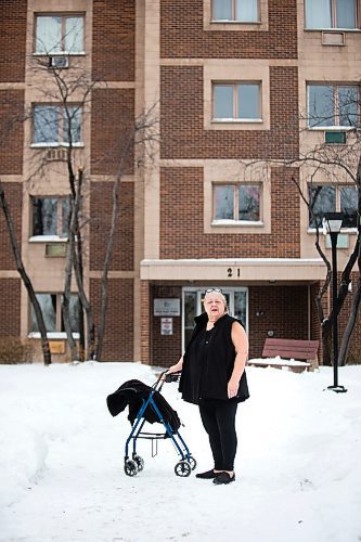 MIKAELA MACKENZIE / WINNIPEG FREE PRESS

Elizabeth Warbansky, who has bed bugs, poses for a portrait in front of her apartment building in Winnipeg on Thursday, Jan. 23, 2020. For Maggie Macintosh story.
Winnipeg Free Press 2019.