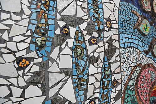 MIKE DEAL / WINNIPEG FREE PRESS
Reporter Frances Koncan selected her favourite murals in Winnipeg and this on at 6720 Betsworth was chosen as the Best Mosaic Mural. 
200123 - Thursday, January 23, 2020