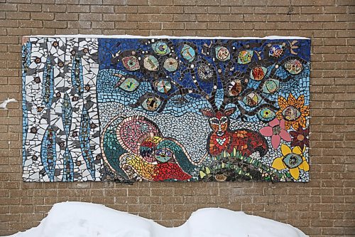 MIKE DEAL / WINNIPEG FREE PRESS
Reporter Frances Koncan selected her favourite murals in Winnipeg and this on at 6720 Betsworth was chosen as the Best Mosaic Mural. 
200123 - Thursday, January 23, 2020