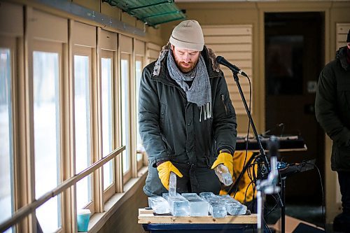 MIKAELA MACKENZIE / WINNIPEG FREE PRESS

Matt Peters of Royal Canoe sets up his ice xylophone at The Forks in Winnipeg on Thursday, Jan. 23, 2020. For Erin Lebar story.
Winnipeg Free Press 2019.