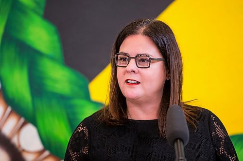 MIKAELA MACKENZIE / WINNIPEG FREE PRESS

Families minister Heather Stefanson announces housing for women and children affected by family violence at Wahbung Abinoonjiiag Inc in Winnipeg on Monday, Jan. 27, 2020. For Carol Sanders story.
Winnipeg Free Press 2019.