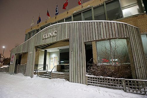 JOHN WOODS / WINNIPEG FREE PRESS
Klinic on Portage Ave had to cancel its in-clinic appointments in Winnipeg Monday, January 27, 2020. The clinic was closed due to a water main break that happened Friday.

Reporter: ?