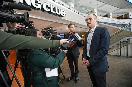 RUTH BONNEVILLE  /  WINNIPEG FREE PRESS 

LOCAL - TNS concessions

Bell MTS Place

Kevin Donnelly, Sr. Vice President, Venues & Entertainment, True North Sports + Entertainment,  meets with the media to  discuss the 30% reduction in Fan Favourites concession pricing that takes effect Friday, Jan. 31, as well as upcoming enhancements to the live game experience at Bell MTS Place, Budweiser King Club on Tuesday. 

Note:  The reduction in price for beer is only for domestic beer.  See reporter for further info.  

Jan 28th,  2020