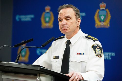 MIKE DEAL / WINNIPEG FREE PRESS
Winnipeg Police Chief Danny Smyth addresses the IIUs release regarding WPS Patrol Sergeant Sean Cassidy who is facing criminal charges of Unauthorized Use of Computer, Fraud, and Obstruct Justice. 
200129 - Wednesday, January 29, 2020
200129 - Wednesday, January 29, 2020.