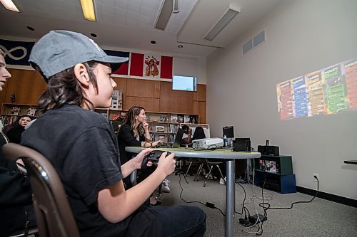 Mike Sudoma / Winnipeg Free Press
Archwood Student, Aiden Elk, warms up with fellow students in as he gets ready to compete against opposing students in Albuquerque New Mexico as the two schools play Super Smash Bros Ultimate against each other for the first time Wednesday afternoon
January 29, 2020